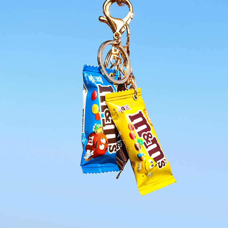 M&M's！Blue Yellow and Brown Fu - огляд і ціна Yellow Food Snacks